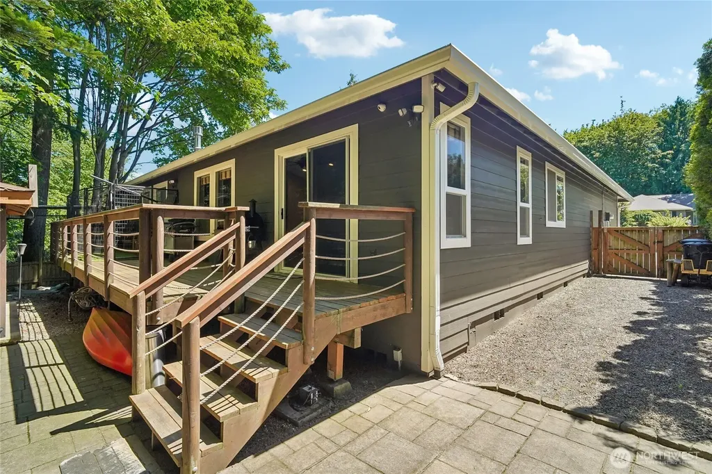 2236 11th Street Pl SW Puyallup WA 98371