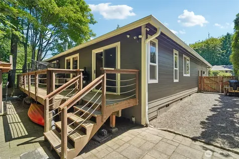 2236 11th Street Pl SW Puyallup WA 98371