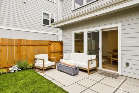 6226 7th Avenue NW Seattle WA 98107