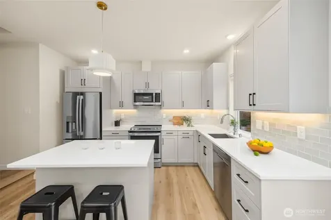 6226 7th Avenue NE Seattle WA 98107