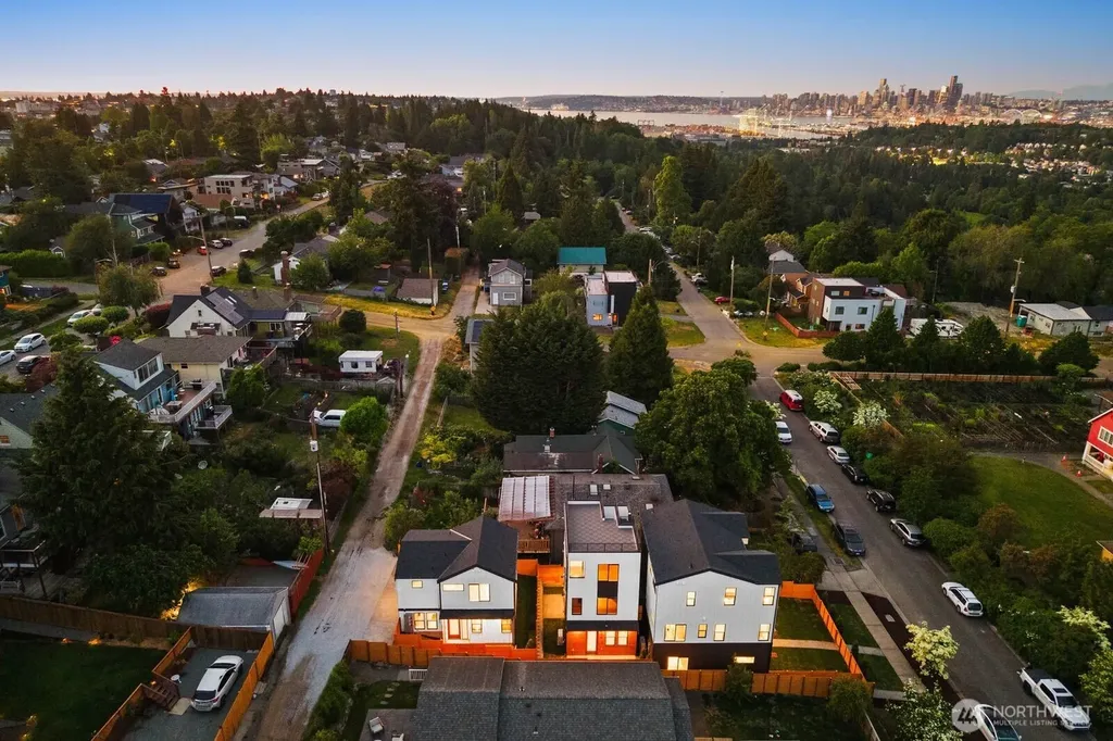 5921 32nd Avenue SW Seattle WA 98126