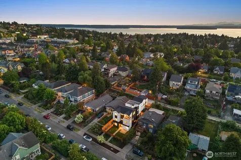 5921 32nd Avenue SW Seattle WA 98126