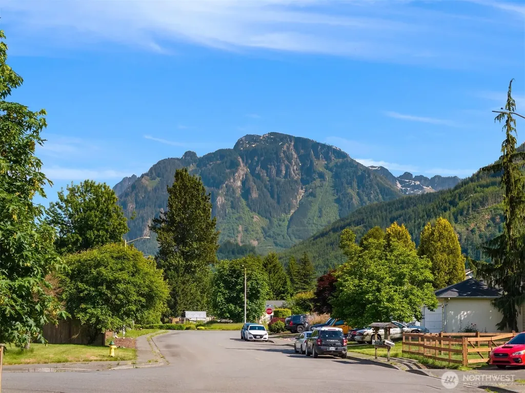 1502 Elizabeth Lane Gold Bar WA 98251