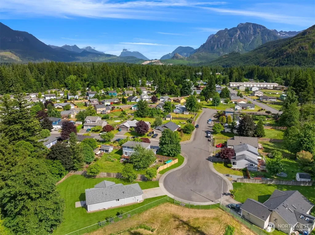 1502 Elizabeth Lane Gold Bar WA 98251