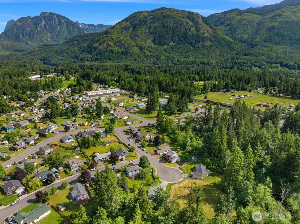 1502 Elizabeth Lane Gold Bar WA 98251