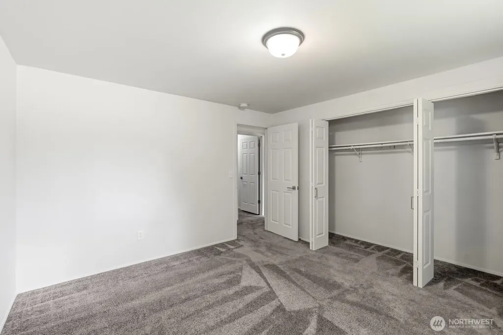 7209 33rd Avenue SE Lacey WA 98503