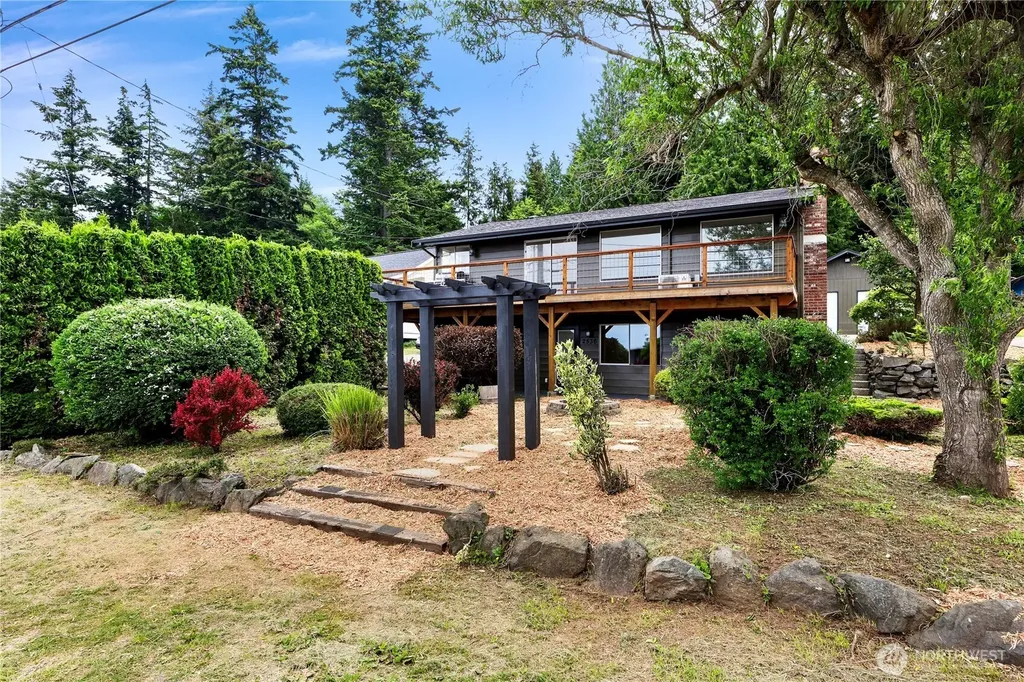 2536 Island View Lane Lummi Island WA 98262