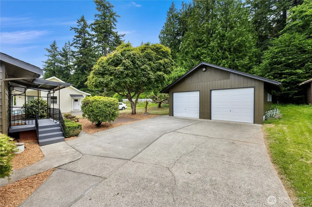 2536 Island View Lane Lummi Island WA 98262