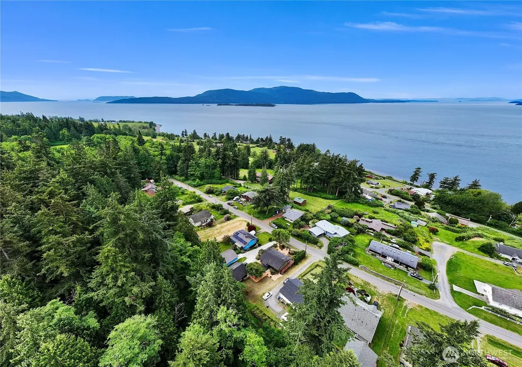 2536 Island View Lane Lummi Island WA 98262