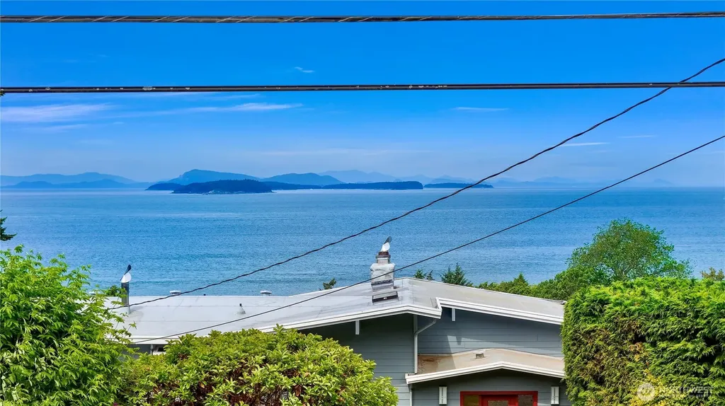2536 Island View Lane Lummi Island WA 98262