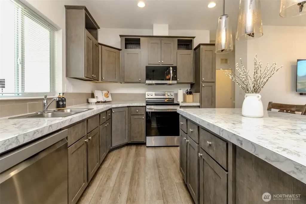 37856 40th Avenue S Auburn WA 98001