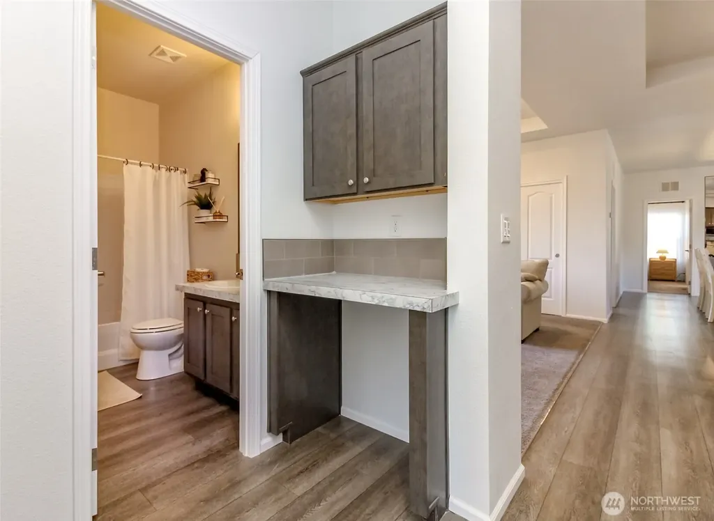 37856 40th Avenue S Auburn WA 98001