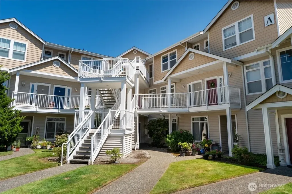 5400 Harbour Pointe Boulevard Mukilteo WA 98275