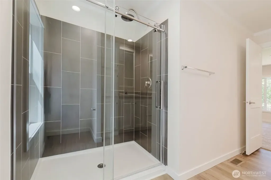401 E Trails End Drive Belfair WA 98528