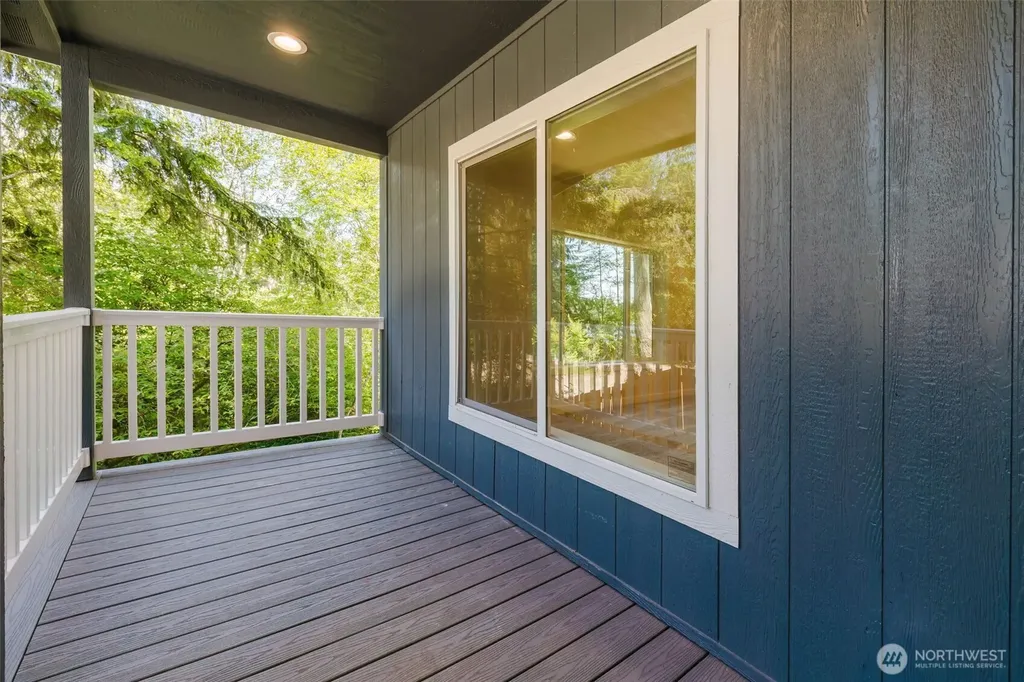 401 E Trails End Drive Belfair WA 98528