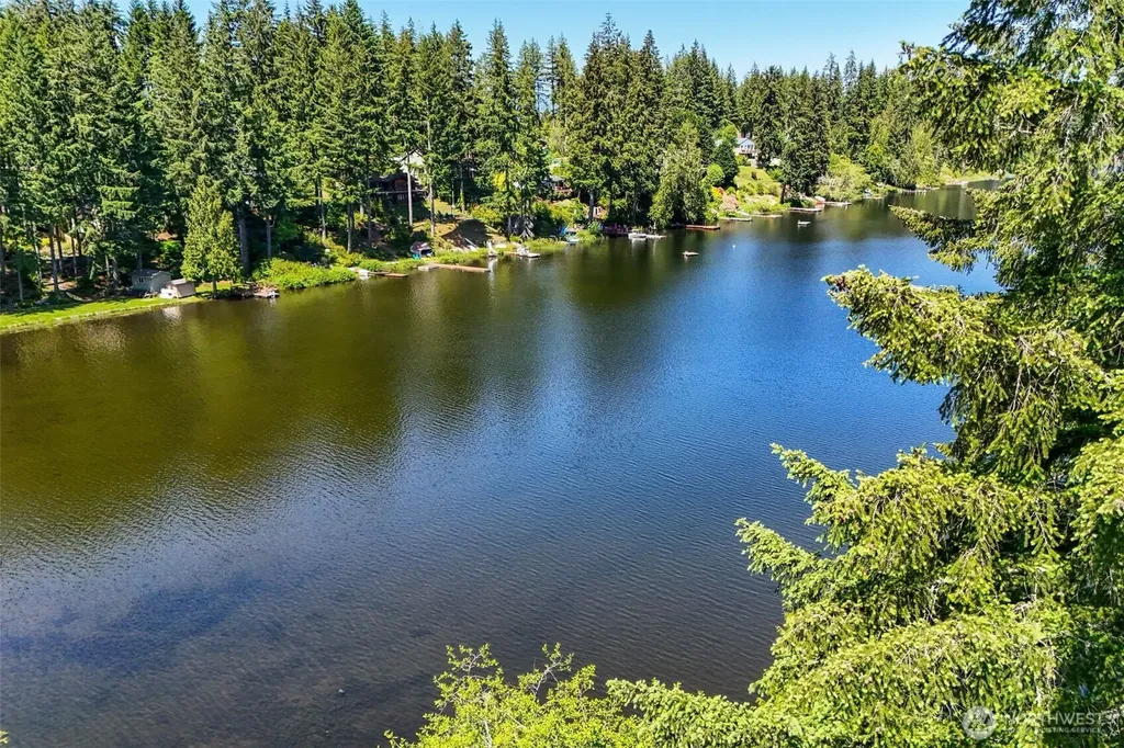 401 E Trails End Drive Belfair WA 98528