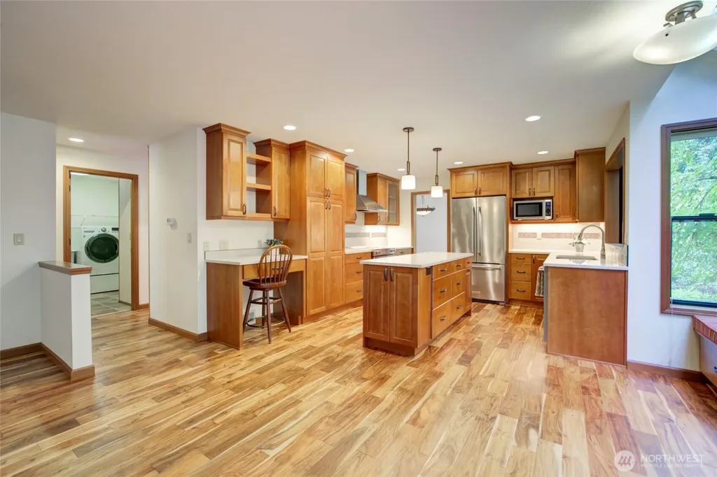 3620 169th Avenue NE Bellevue WA 98008