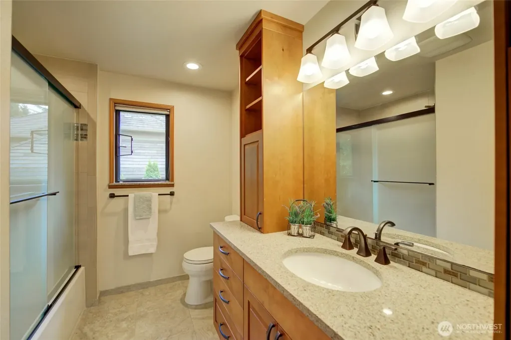 3620 169th Avenue NE Bellevue WA 98008