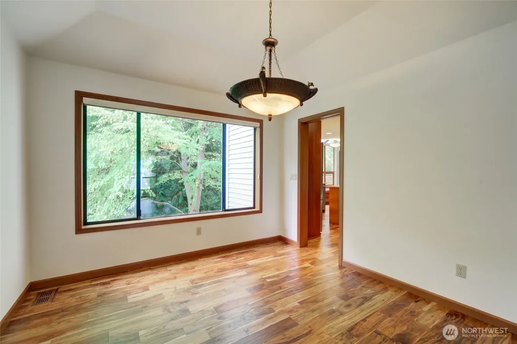 3620 169th Avenue NE Bellevue WA 98008