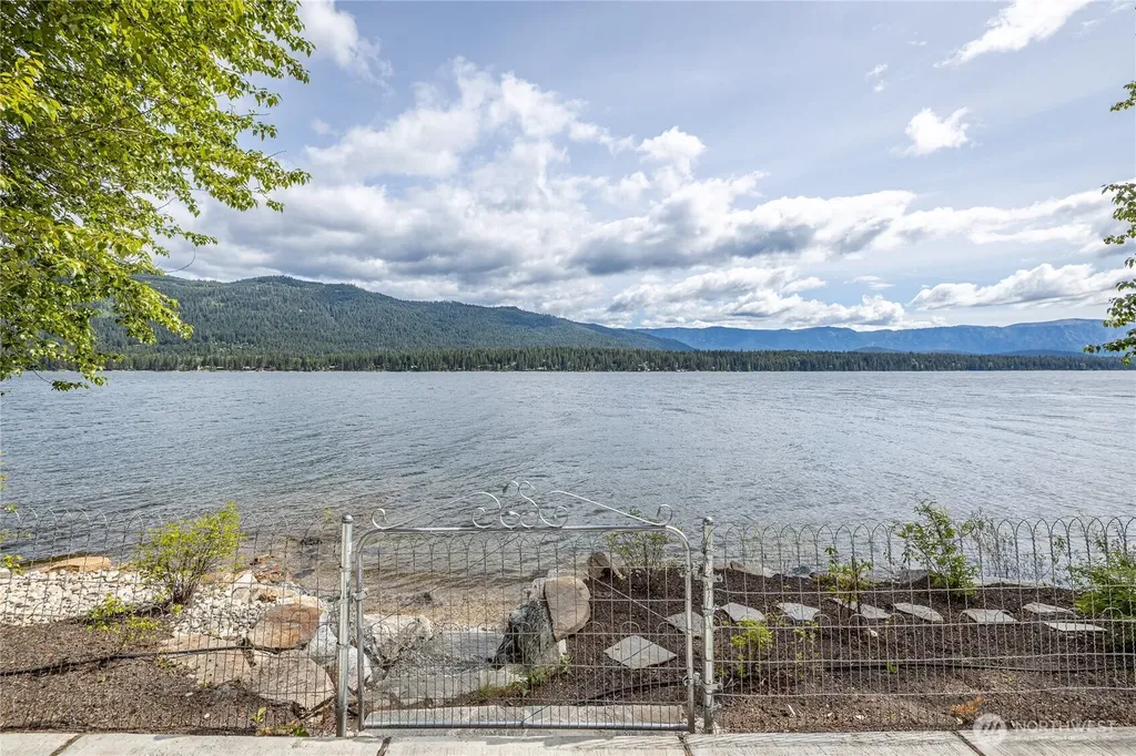 16120 Cedar Brae Road Leavenworth WA 98826