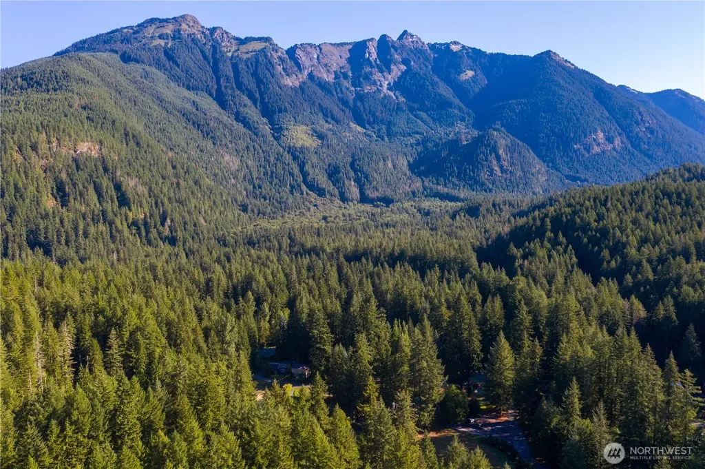 7138 Rainier Way Glacier WA 98244