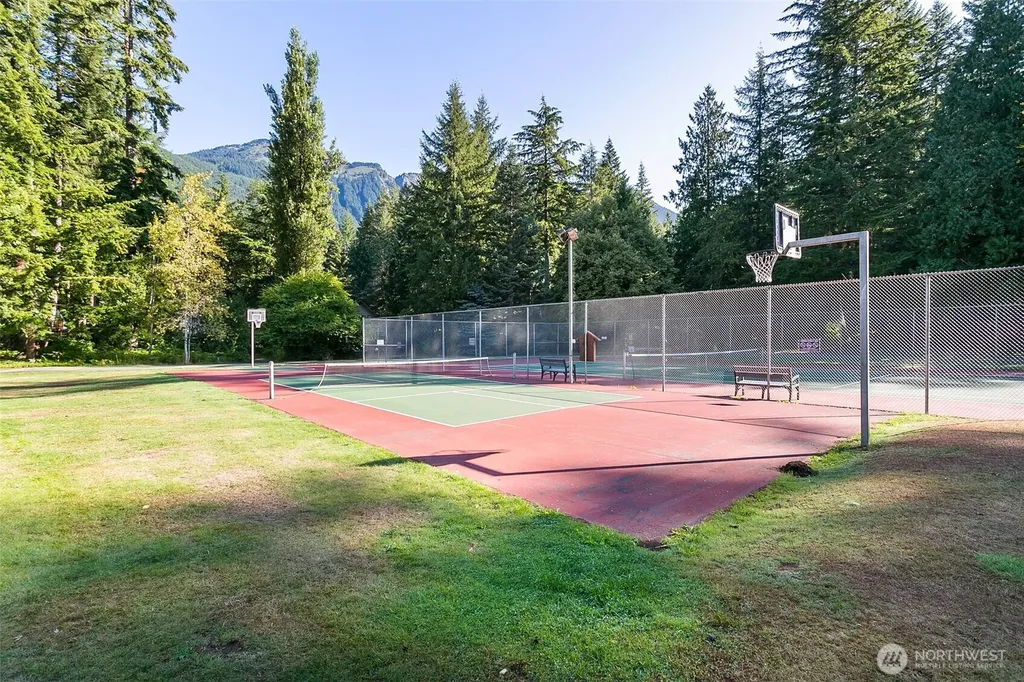 7138 Rainier Way Glacier WA 98244