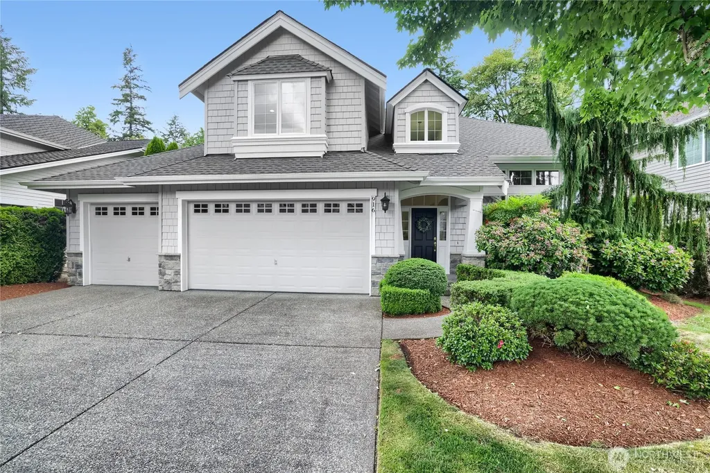 916 275th Place SE Sammamish WA 98075