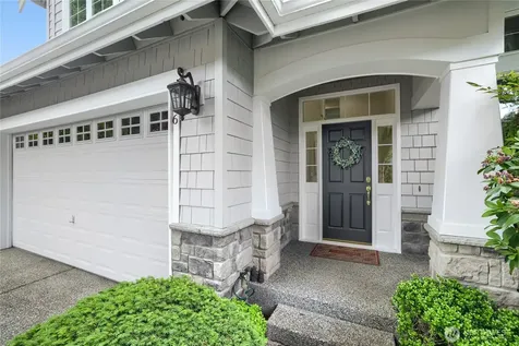 916 275th Place SE Sammamish WA 98075