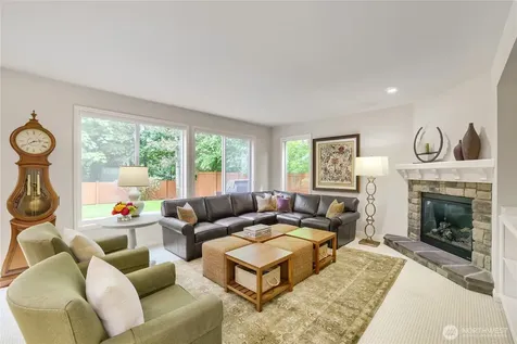 916 275th Place SE Sammamish WA 98075