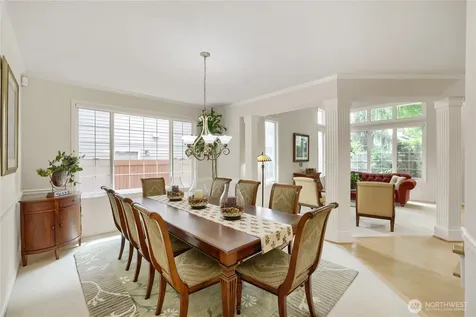 916 275th Place SE Sammamish WA 98075