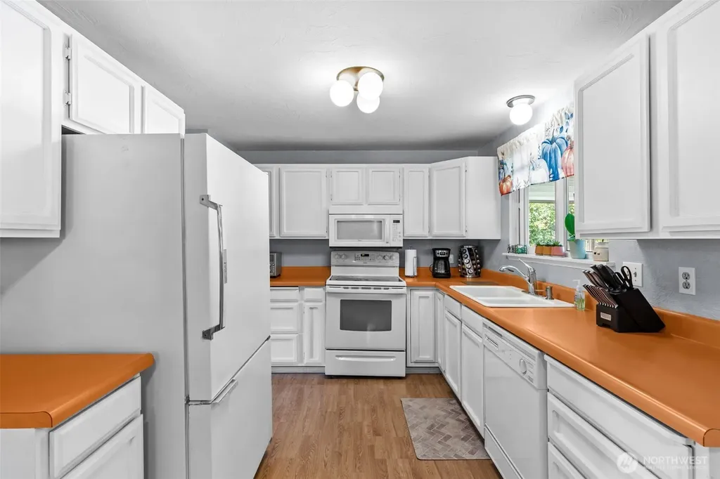 1005 20th Street SE Auburn WA 98002