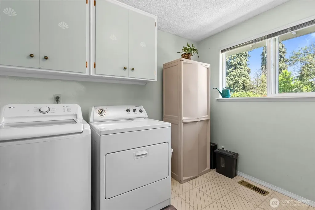 1005 20th Street SE Auburn WA 98002