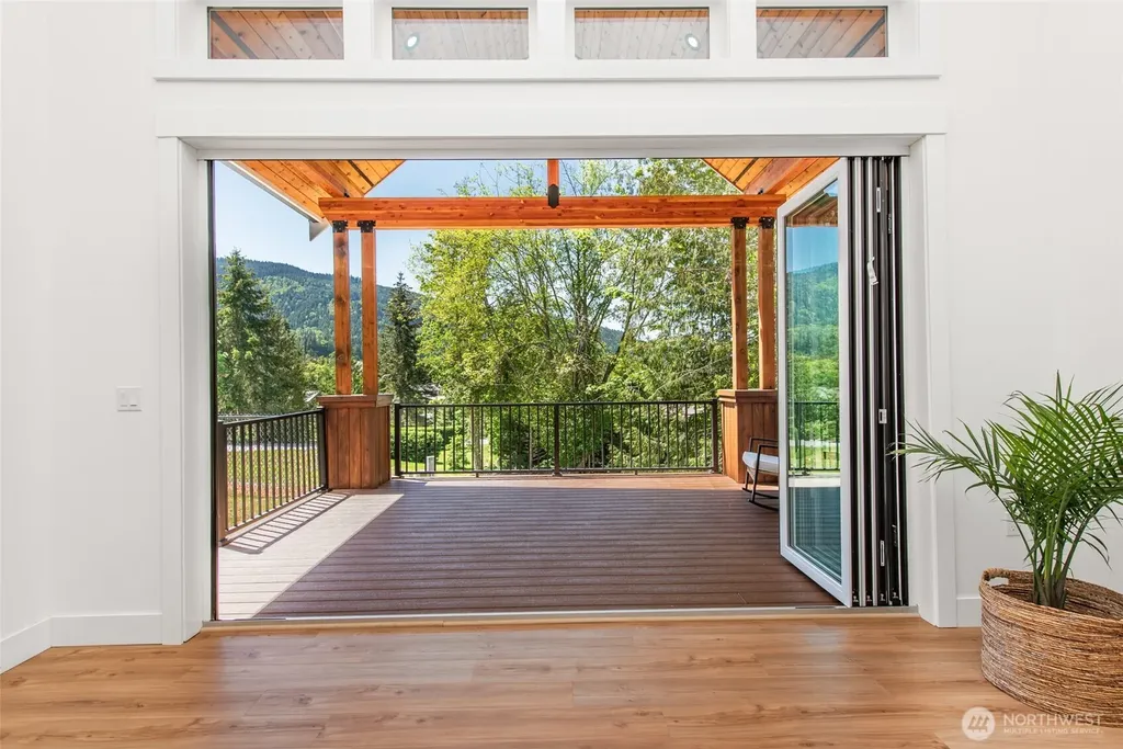 2154 Doe Run Road Sequim WA 98382