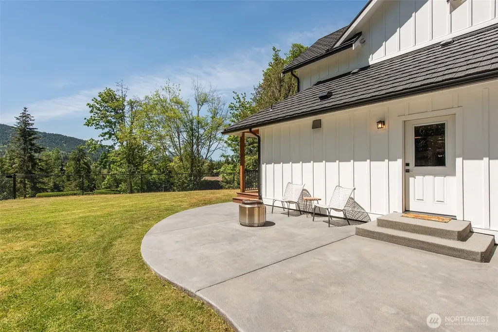 2154 Doe Run Road Sequim WA 98382