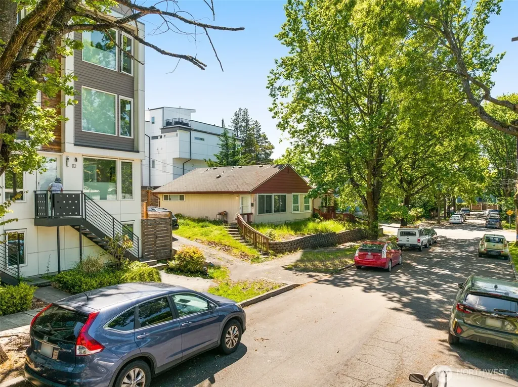118 27th Avenue S Seattle WA 98144