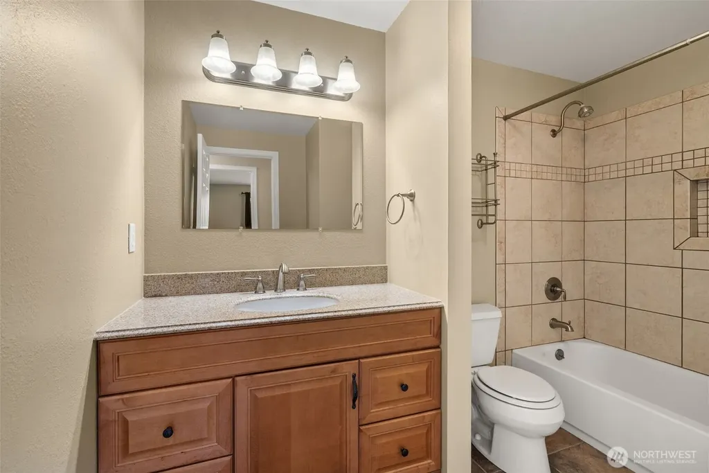 14515 SE 274th Street Kent WA 98042