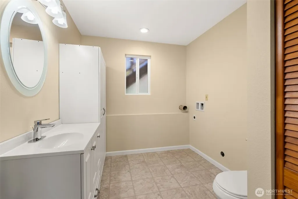 14515 SE 274th Street Kent WA 98042