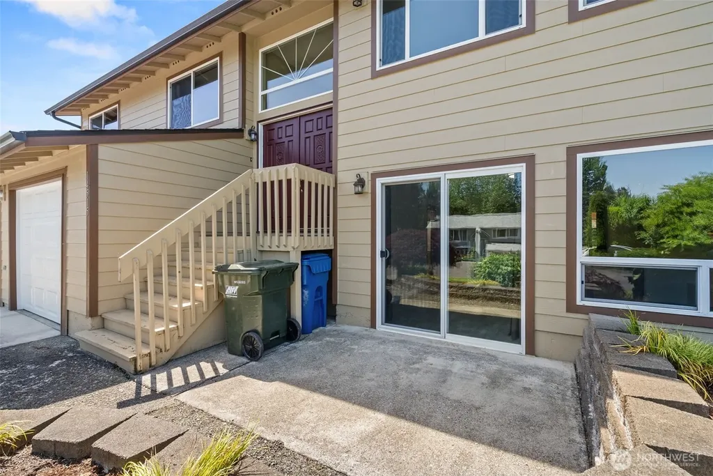 14515 SE 274th Street Kent WA 98042