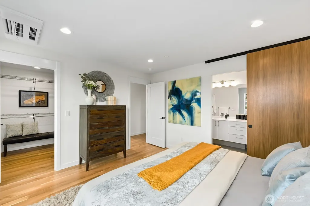 4122 Burke Avenue N Seattle WA 98103