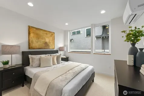 4122 Burke Avenue N Seattle WA 98103