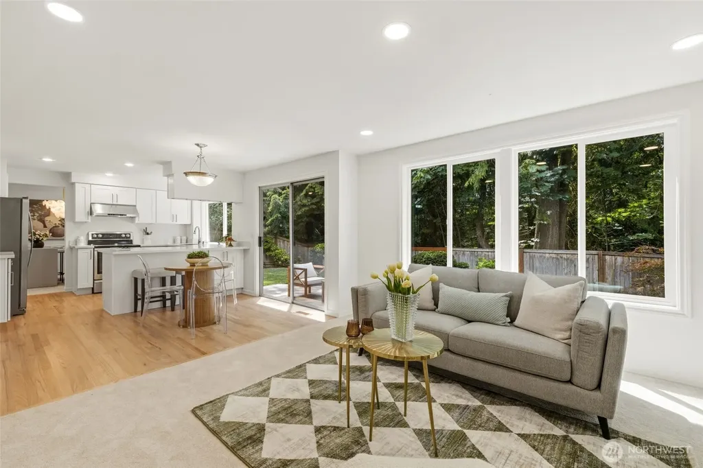 2735 233rd Place NE Sammamish WA 98074