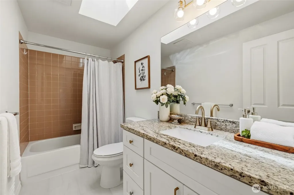 2735 233rd Place NE Sammamish WA 98074