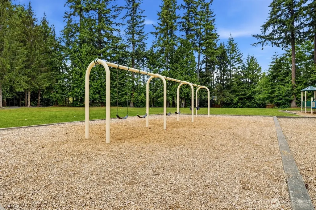 2735 233rd Place NE Sammamish WA 98074