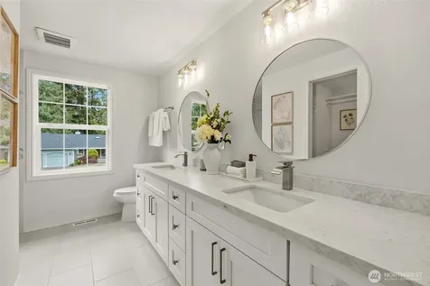 2735 233rd Place NE Sammamish WA 98074