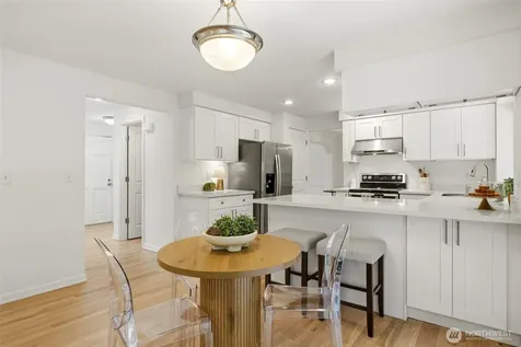 2735 233rd Place NE Sammamish WA 98074