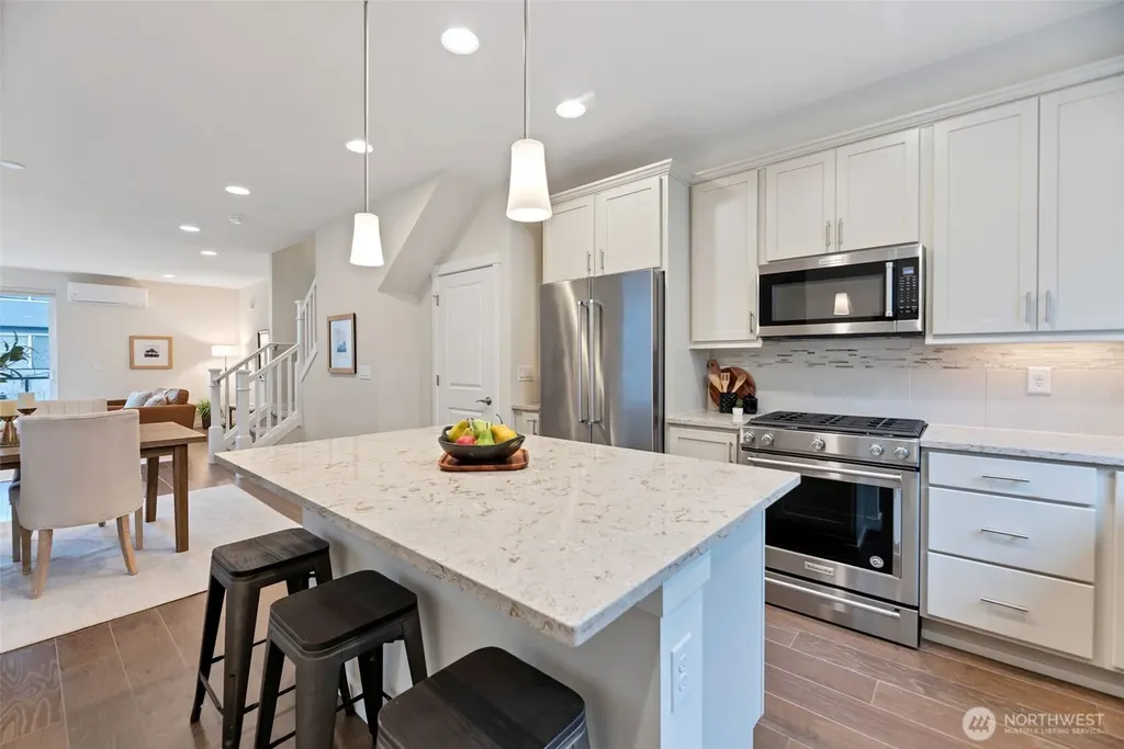 14671 36th Court NE Lake Forest Park WA 98155