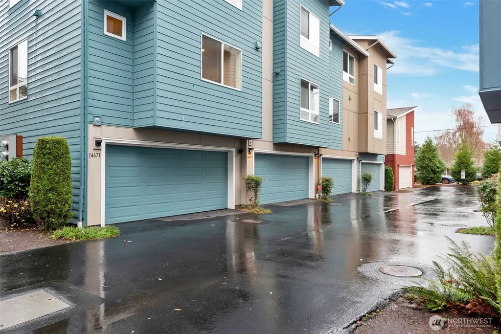 14671 36th Court NE Lake Forest Park WA 98155