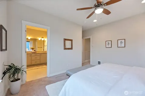 14671 36th Court NE Lake Forest Park WA 98155