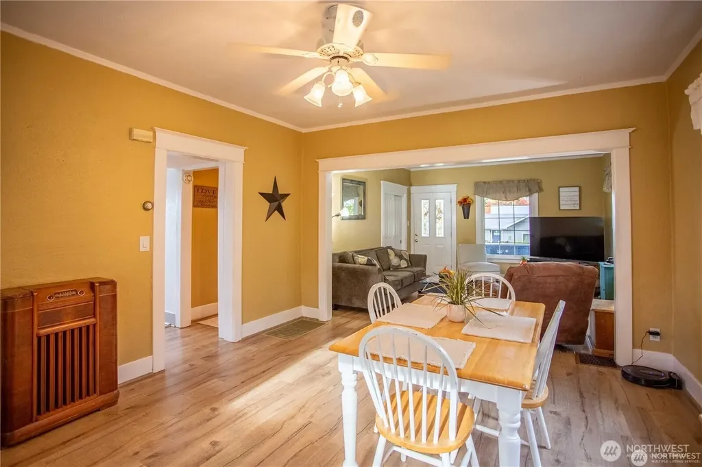 181 SE 9th Street Chehalis WA 98532