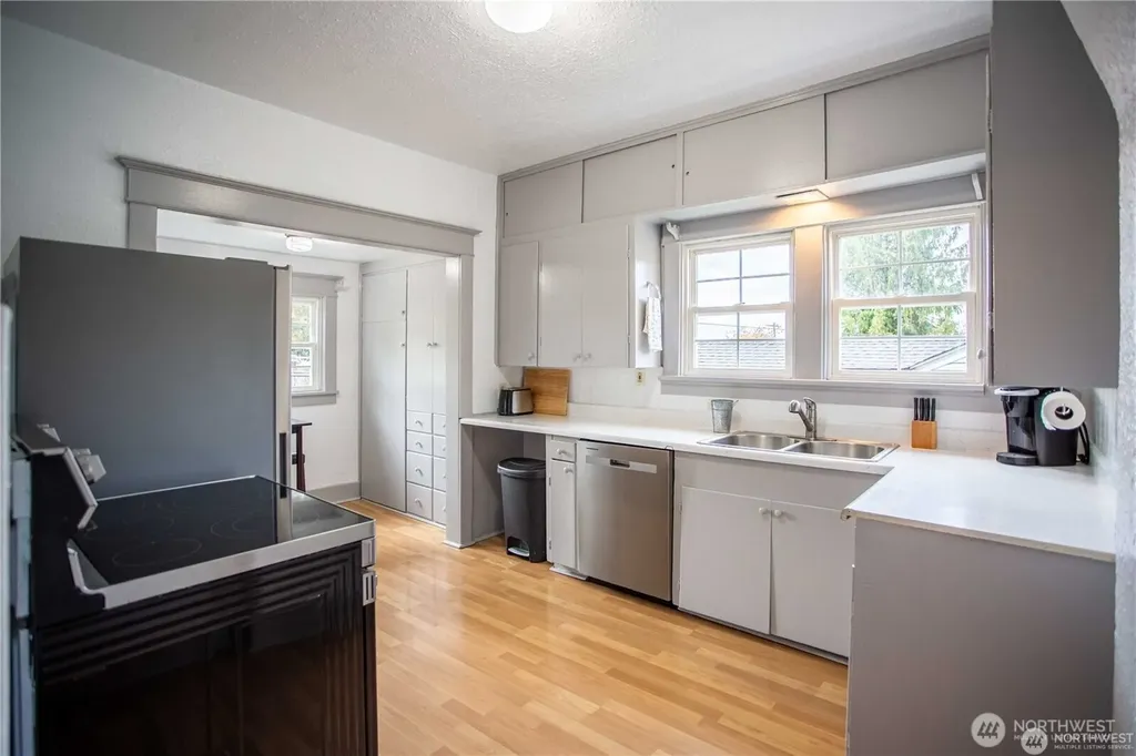 181 SE 9th Street Chehalis WA 98532